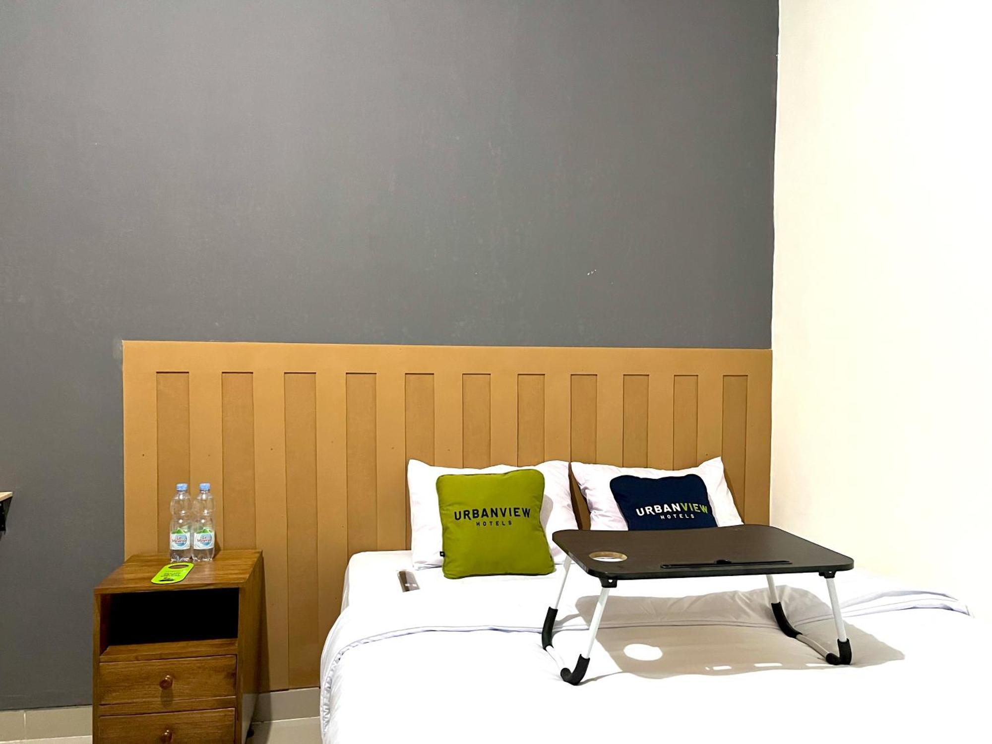 Urbanview De Path House Syariah Boyolali Hotel