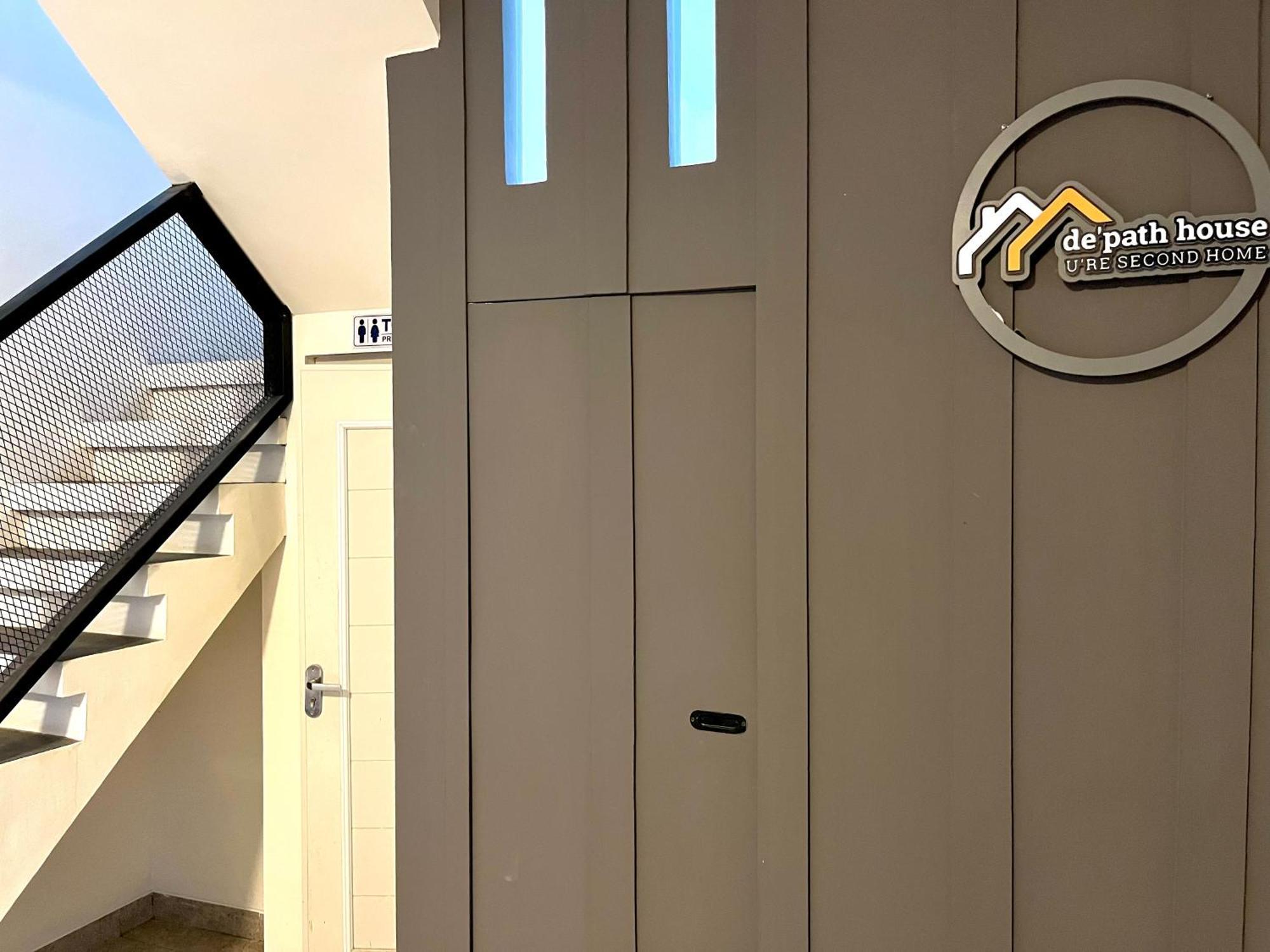Urbanview De Path House Syariah Boyolali Hotel